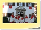 Ministranten vor den Feierlichkeiten zum 500j�hriges Pfarrjubil�um mit Kardinal Reinhard Marx , 12.8.2012